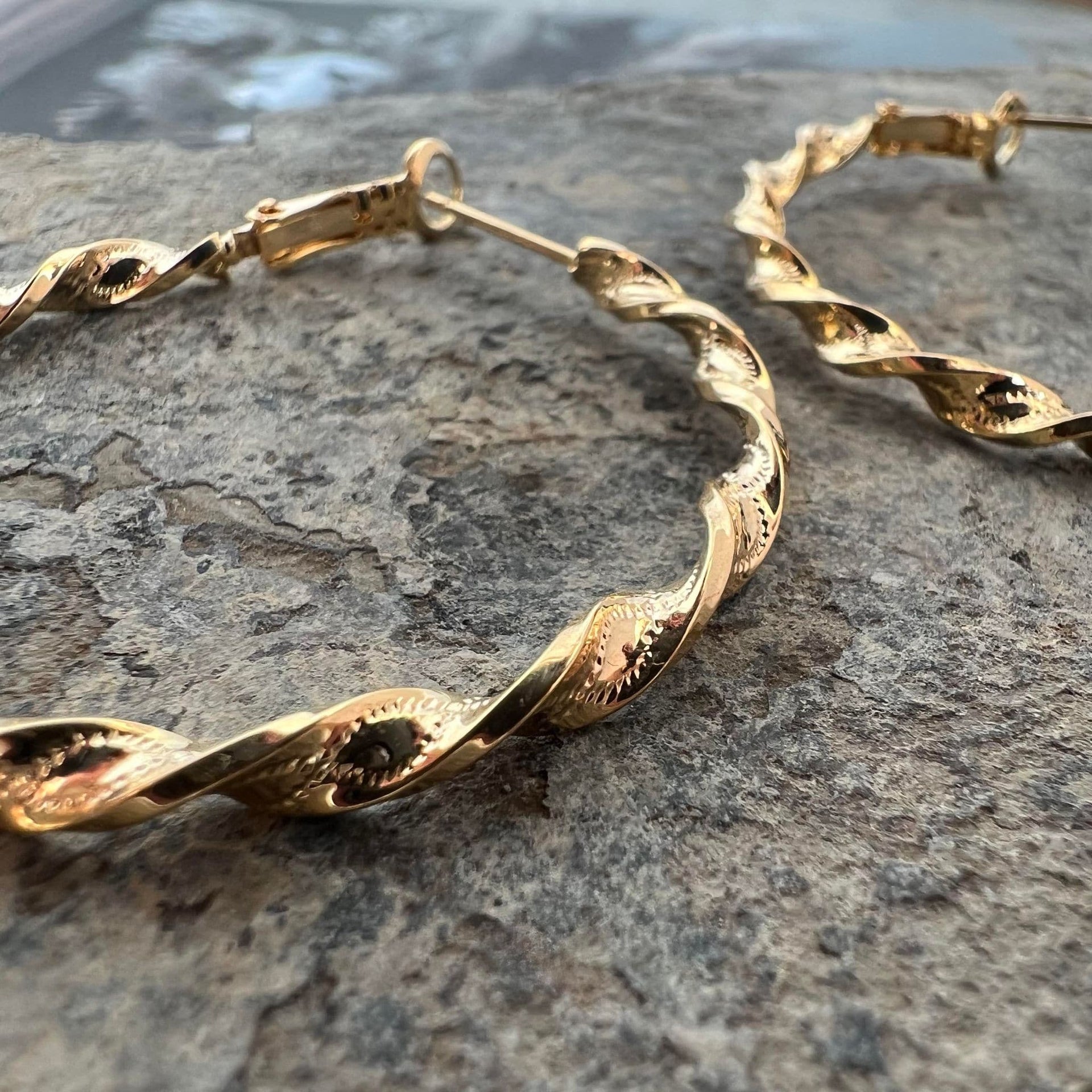 Örhängen Jenna Hoops 18K förgyllda